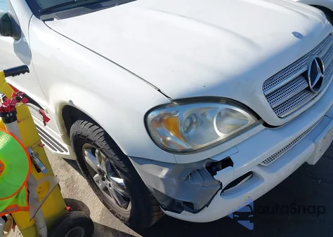 2005 Mercedes-Benz Ml 500 4Matic из США, поврежденный, VIN 4JGAB75EX5A543221